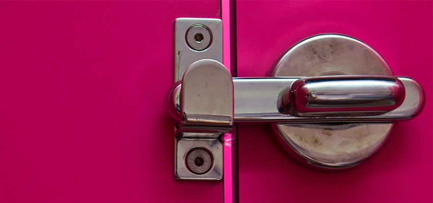 Childproof Gate Lock in West Palm Beach, Florida