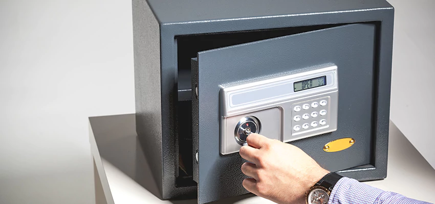 Jewelry Safe Unlocking Service in West Palm Beach, Florida